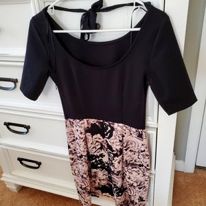 Short sleeve dress, size 2